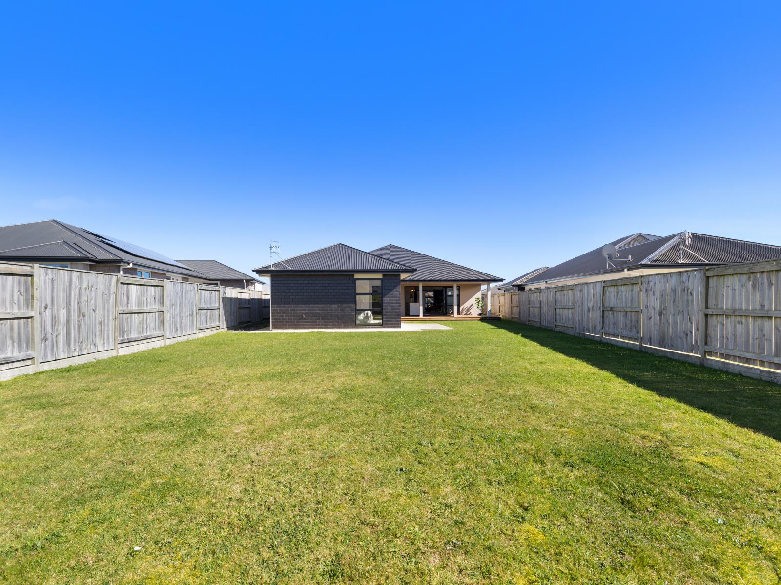 42 Sardinia Grove, Fitzherbert