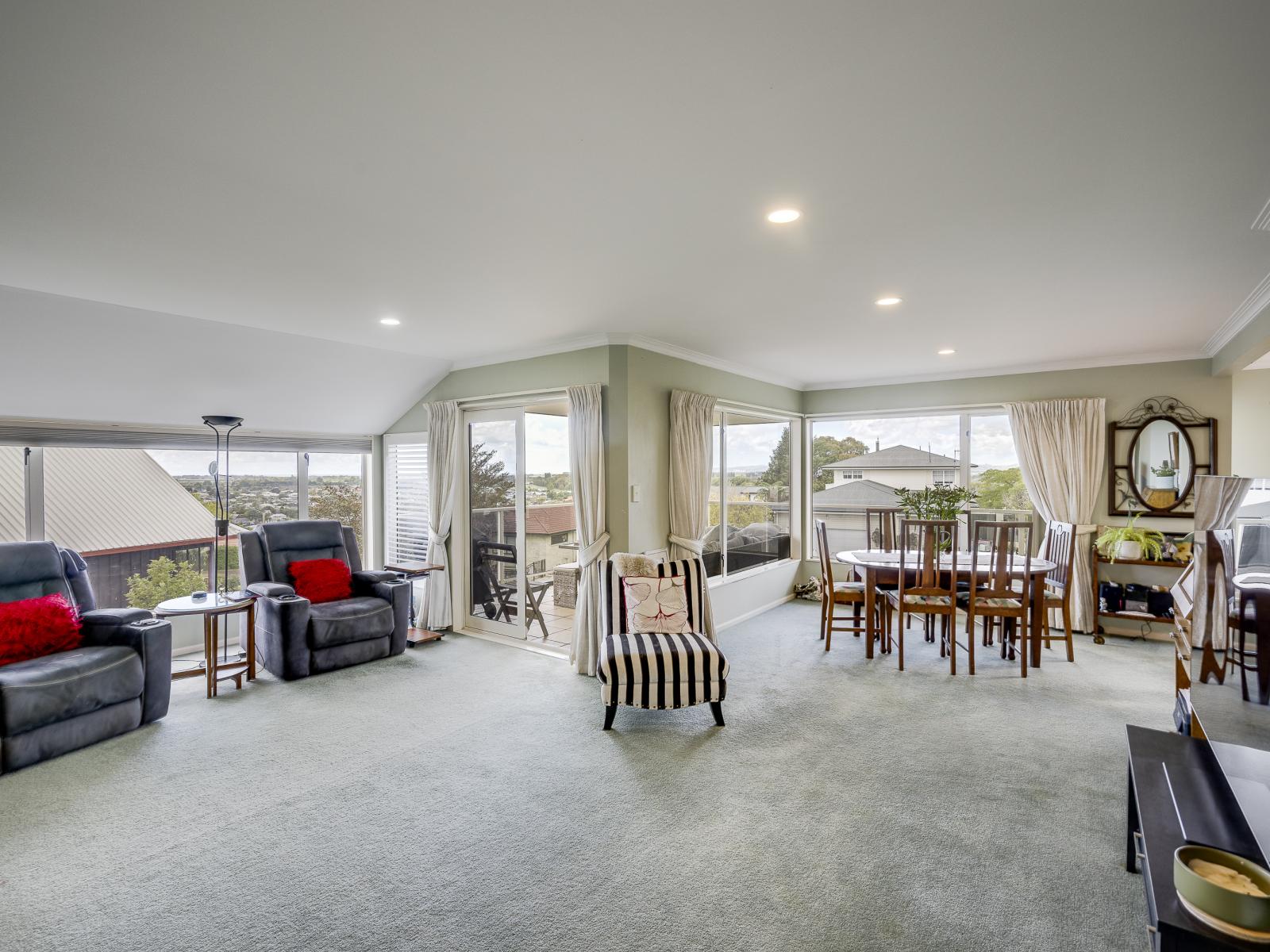 76A Churchill Drive, Taradale
