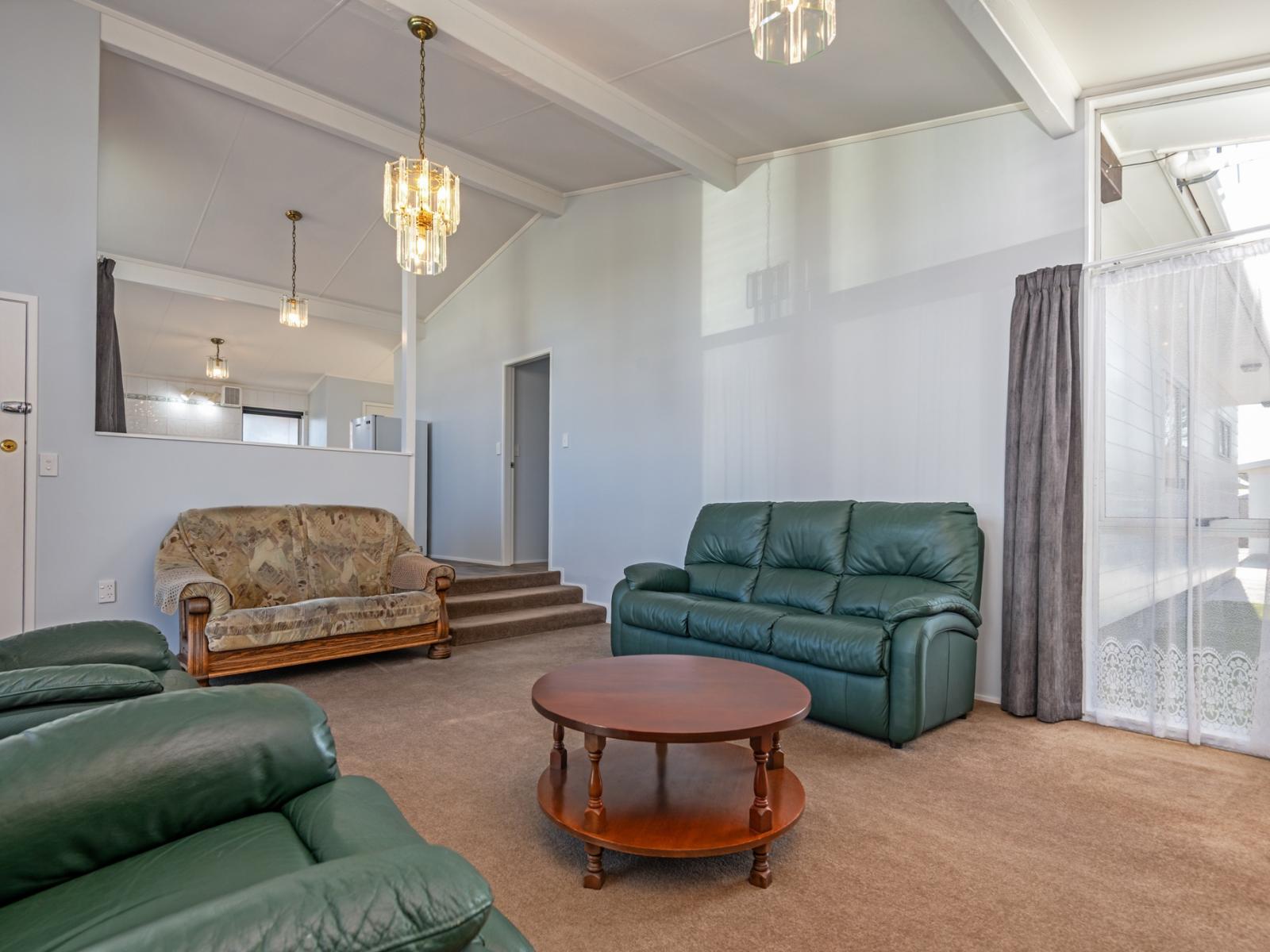 4 John F Kennedy Drive, Milson