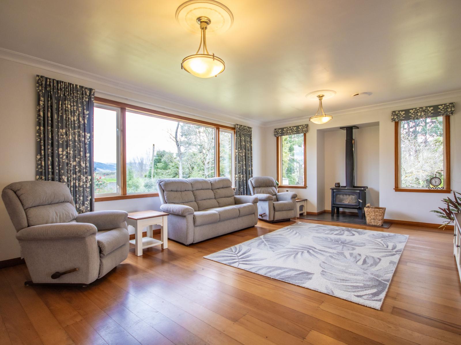 296 Old West Road, Turitea