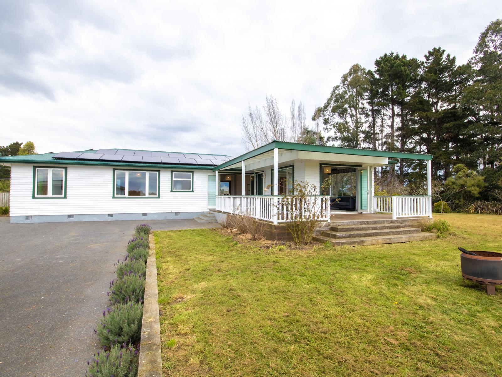 296 Old West Road, Turitea