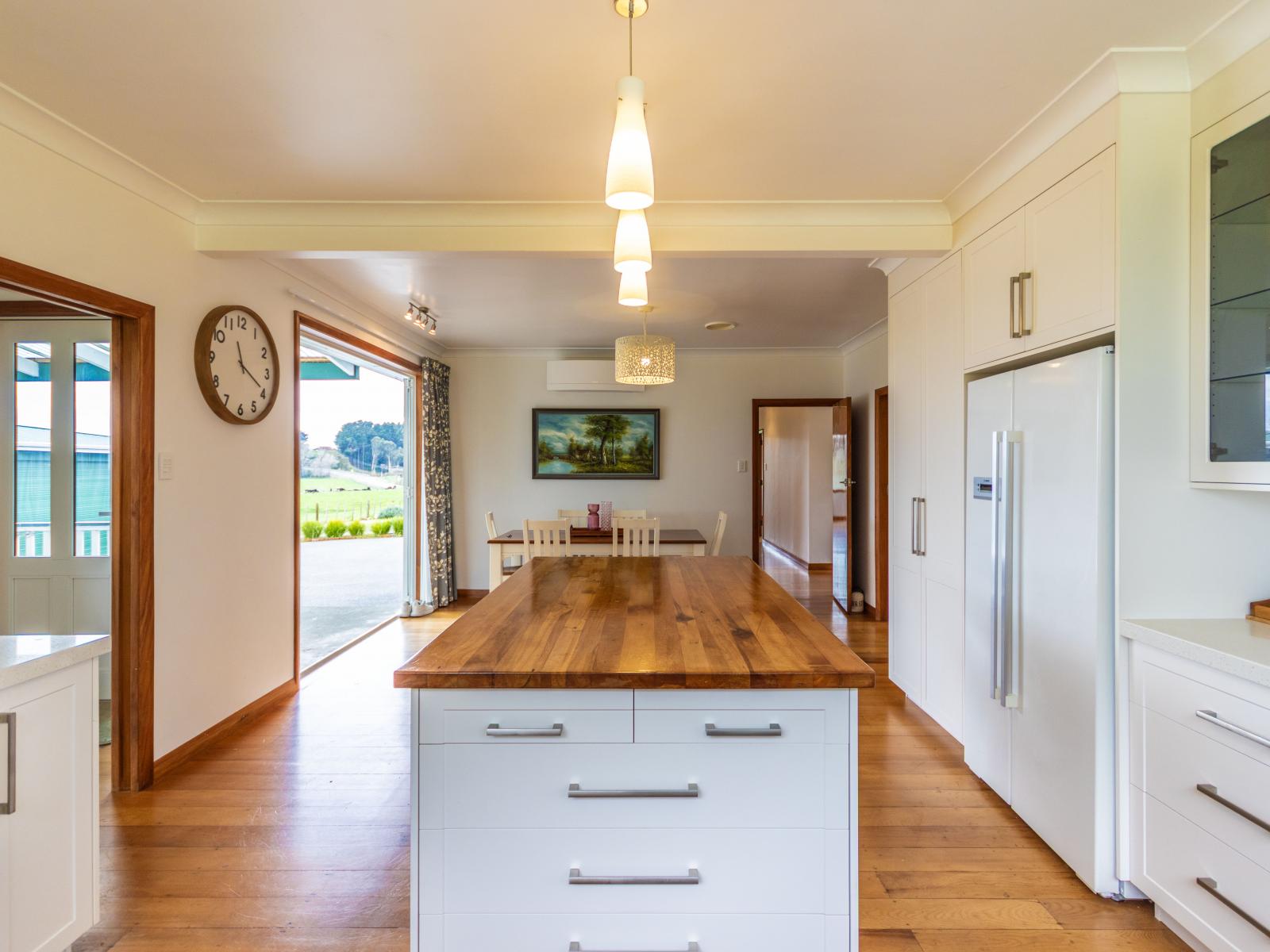 296 Old West Road, Turitea
