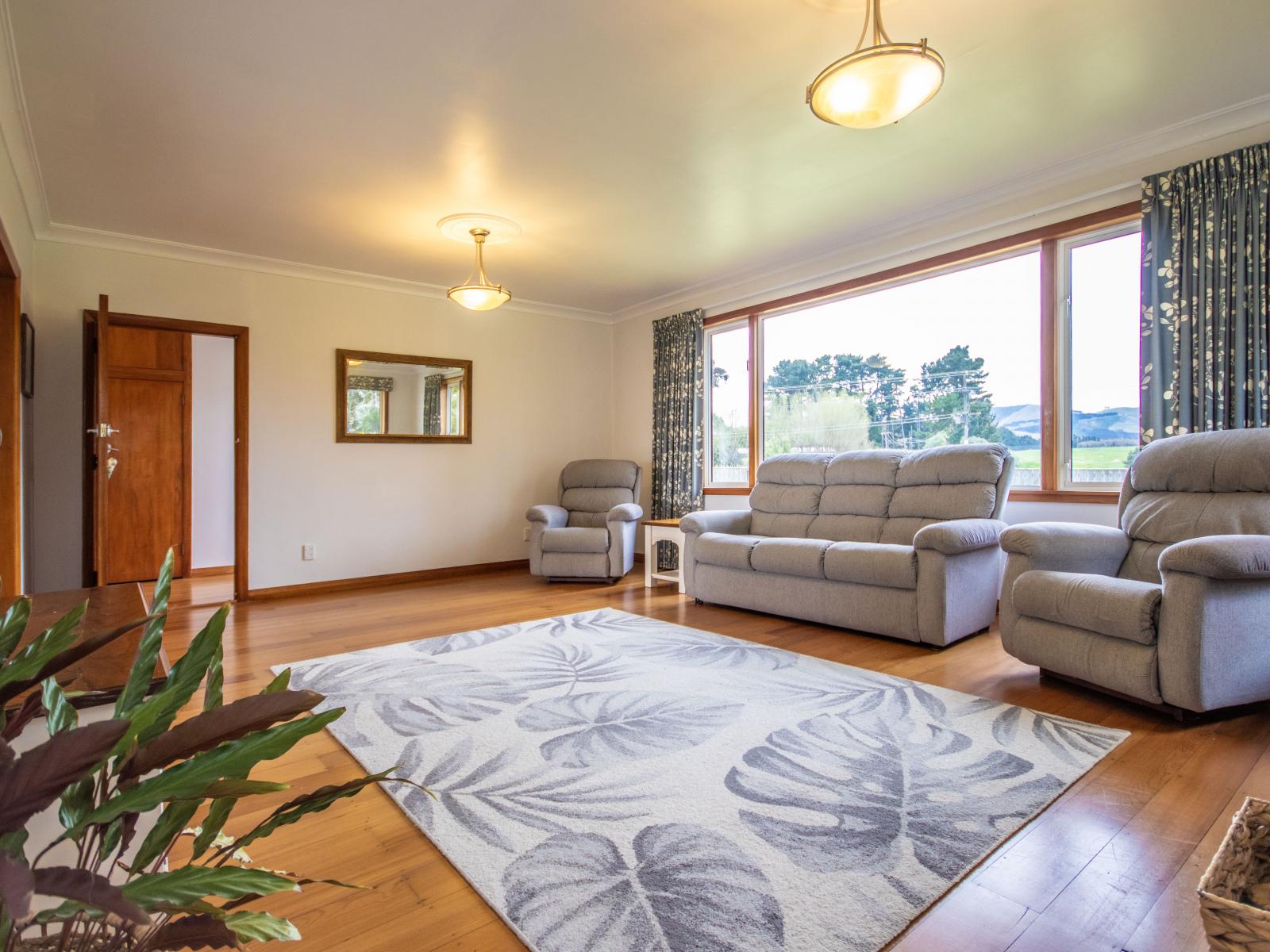 296 Old West Road, Turitea