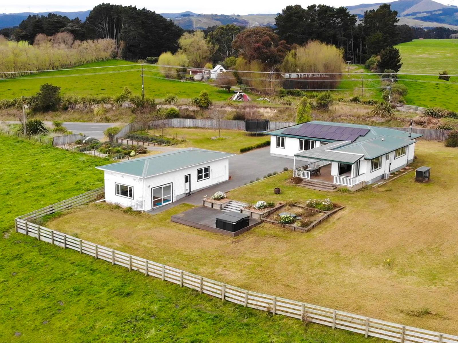 296 Old West Road, Turitea