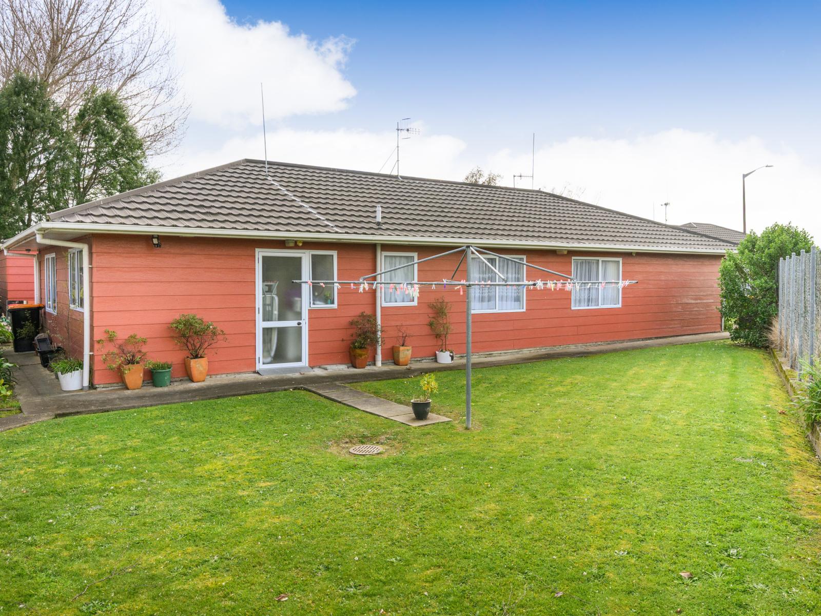48 Botanical Road, Takaro