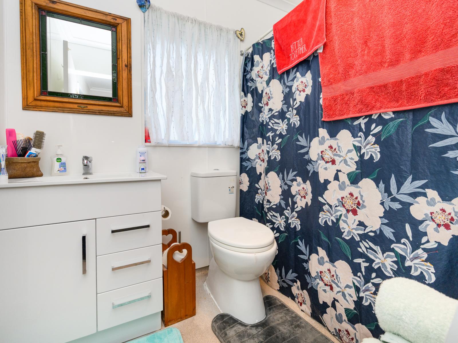 48 Botanical Road, Takaro