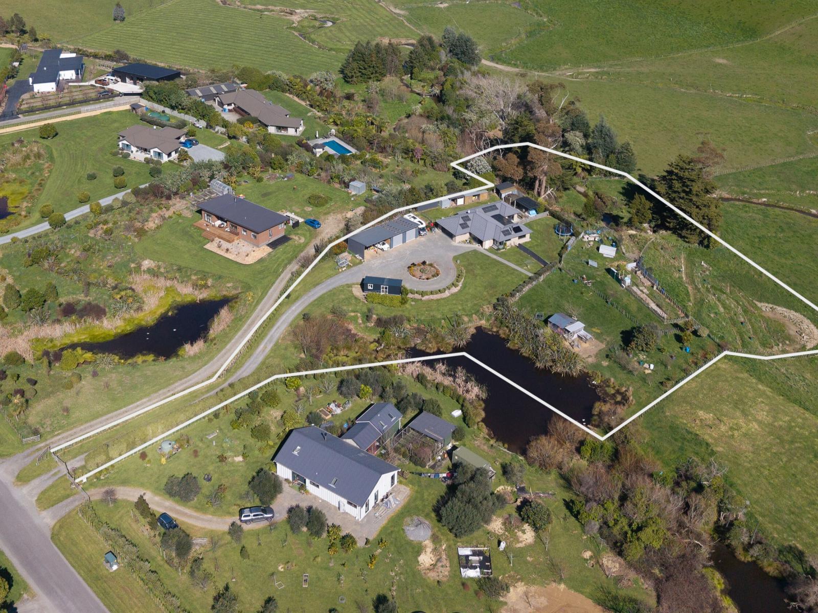 30 Mountain View Drive, Manakau