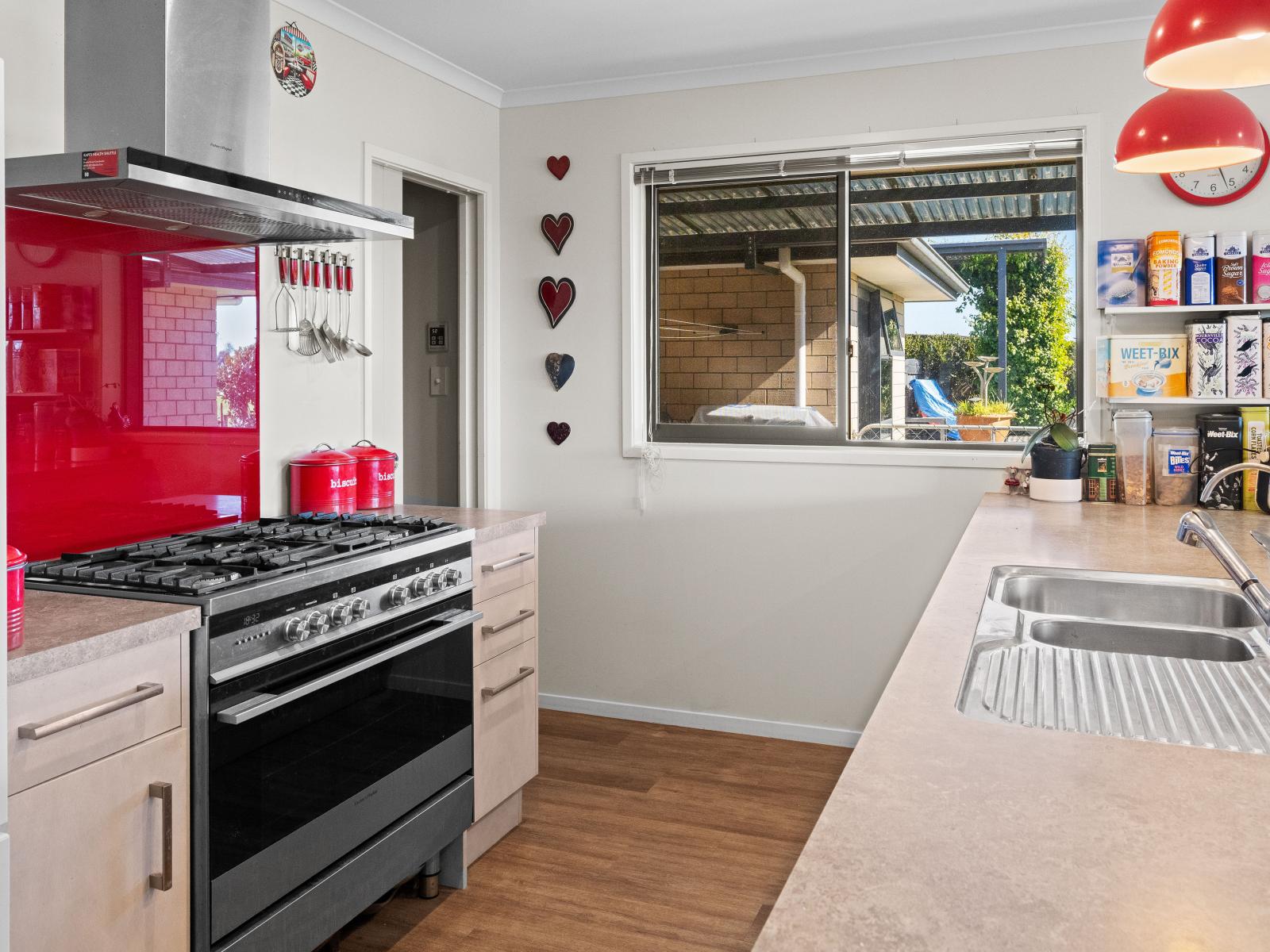 30 Mountain View Drive, Manakau