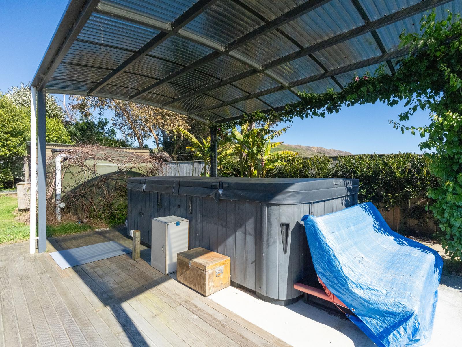 30 Mountain View Drive, Manakau