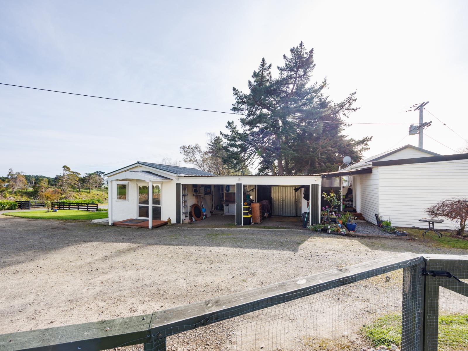 185 Albert Road, Tokomaru