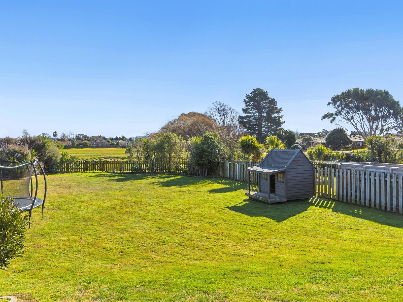 10 Cottonwood Close, Paraparaumu Beach