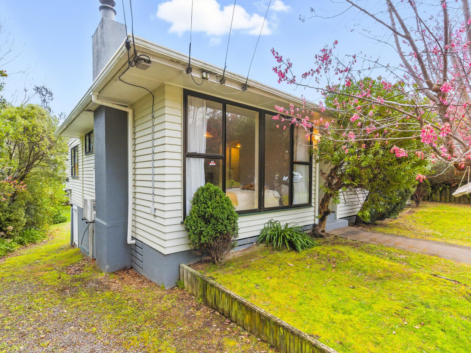 15 Leinster Avenue, Raumati South