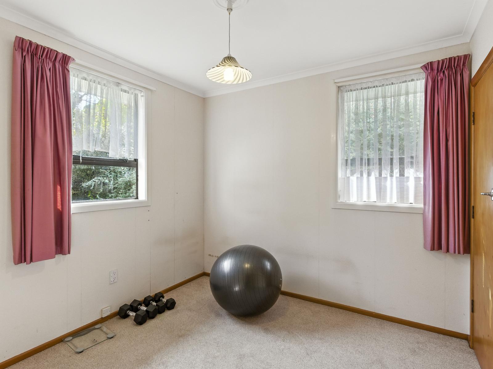 15 Leinster Avenue, Raumati South