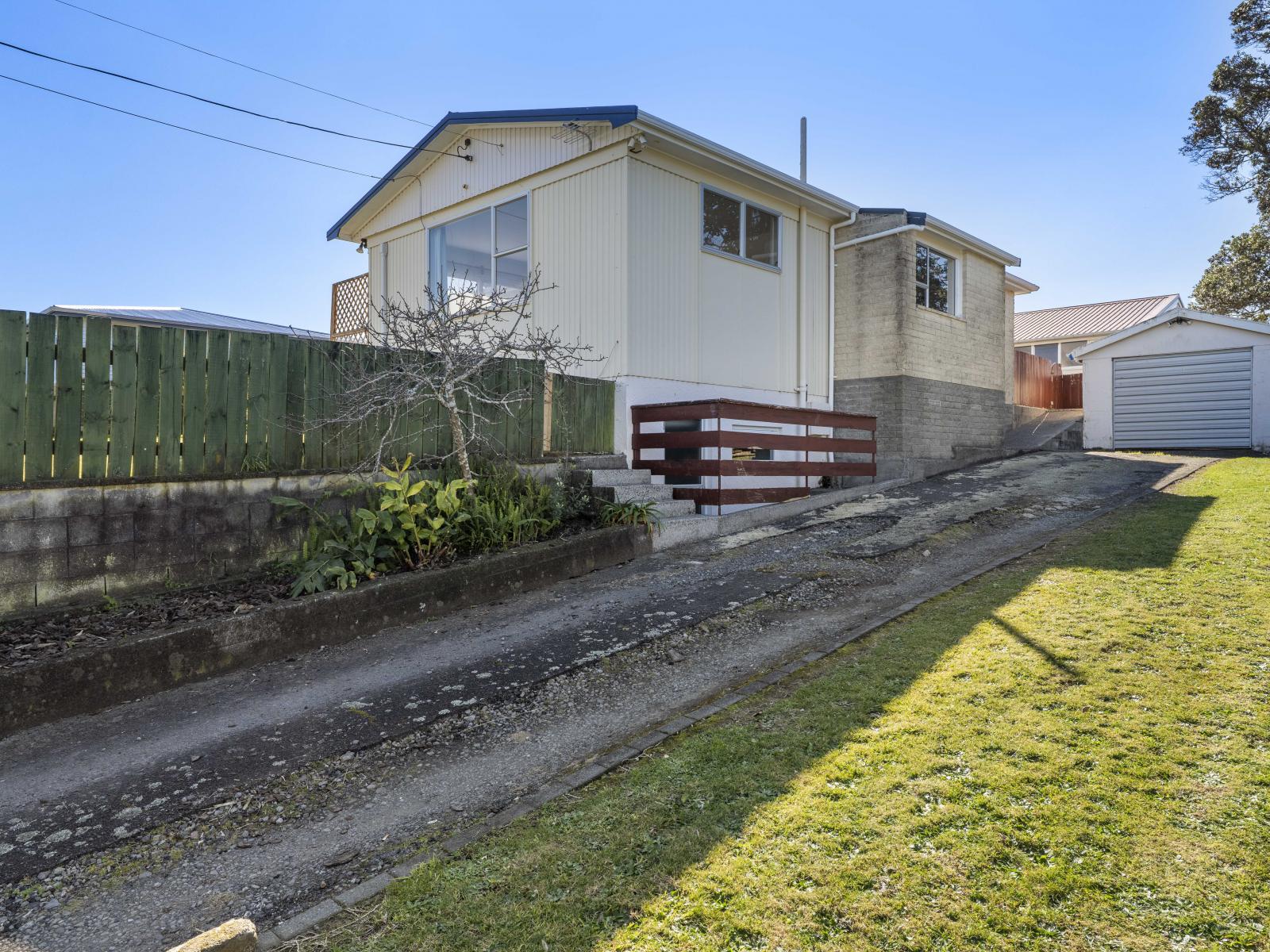 94 Omata Road, Marfell