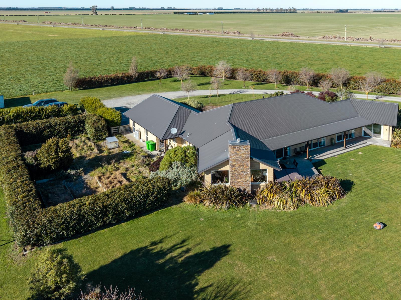 981 Back Track, Ashburton