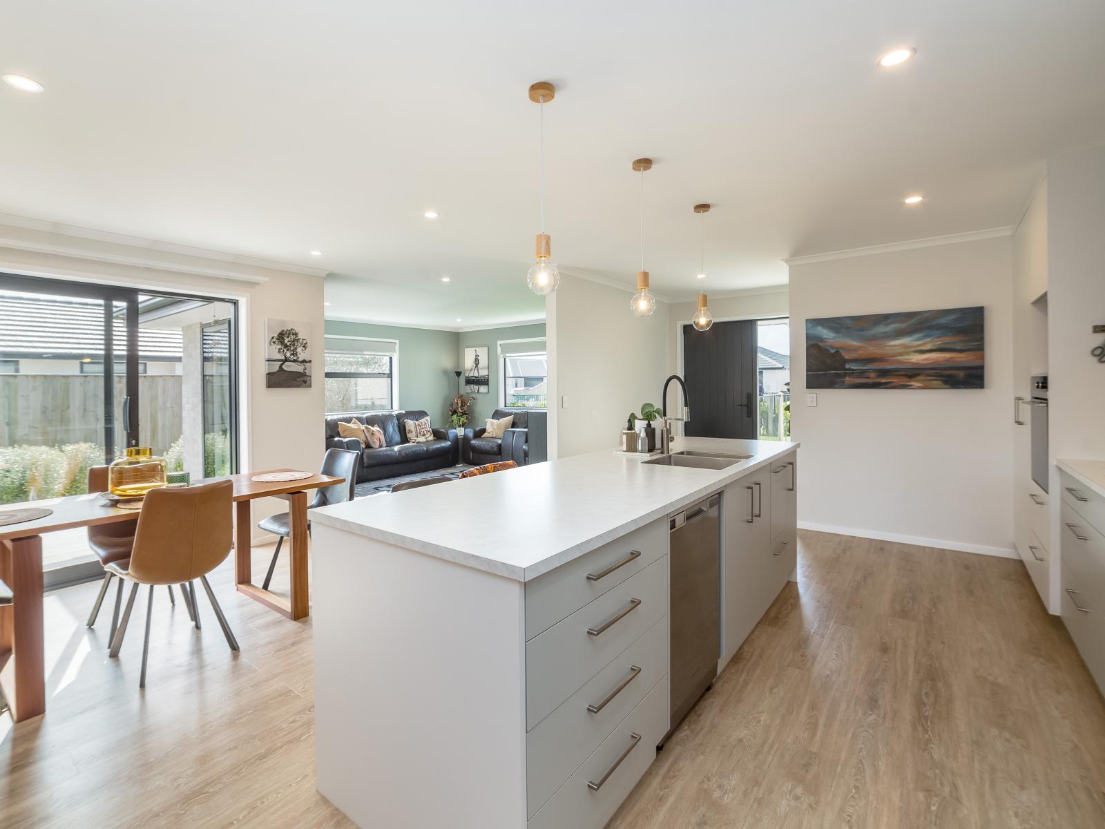 7 Kakariki Crescent, Carterton