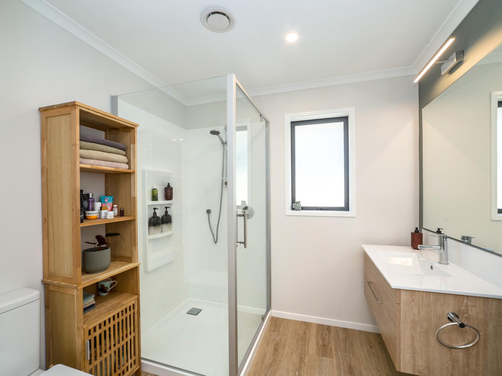 7 Kakariki Crescent, Carterton