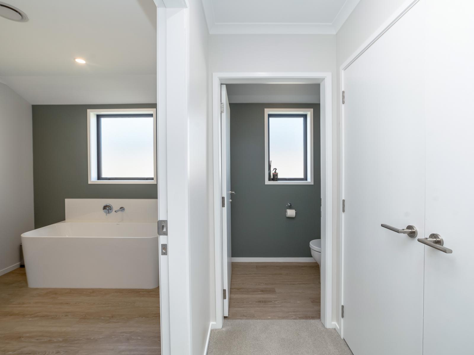 7 Kakariki Crescent, Carterton