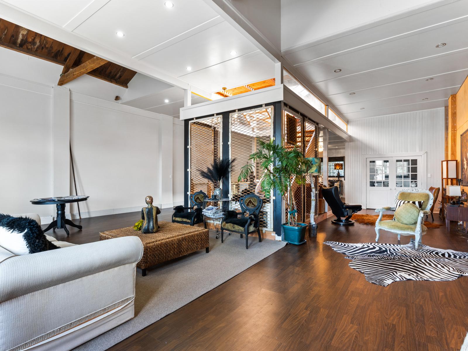 224 Broadway, Marton