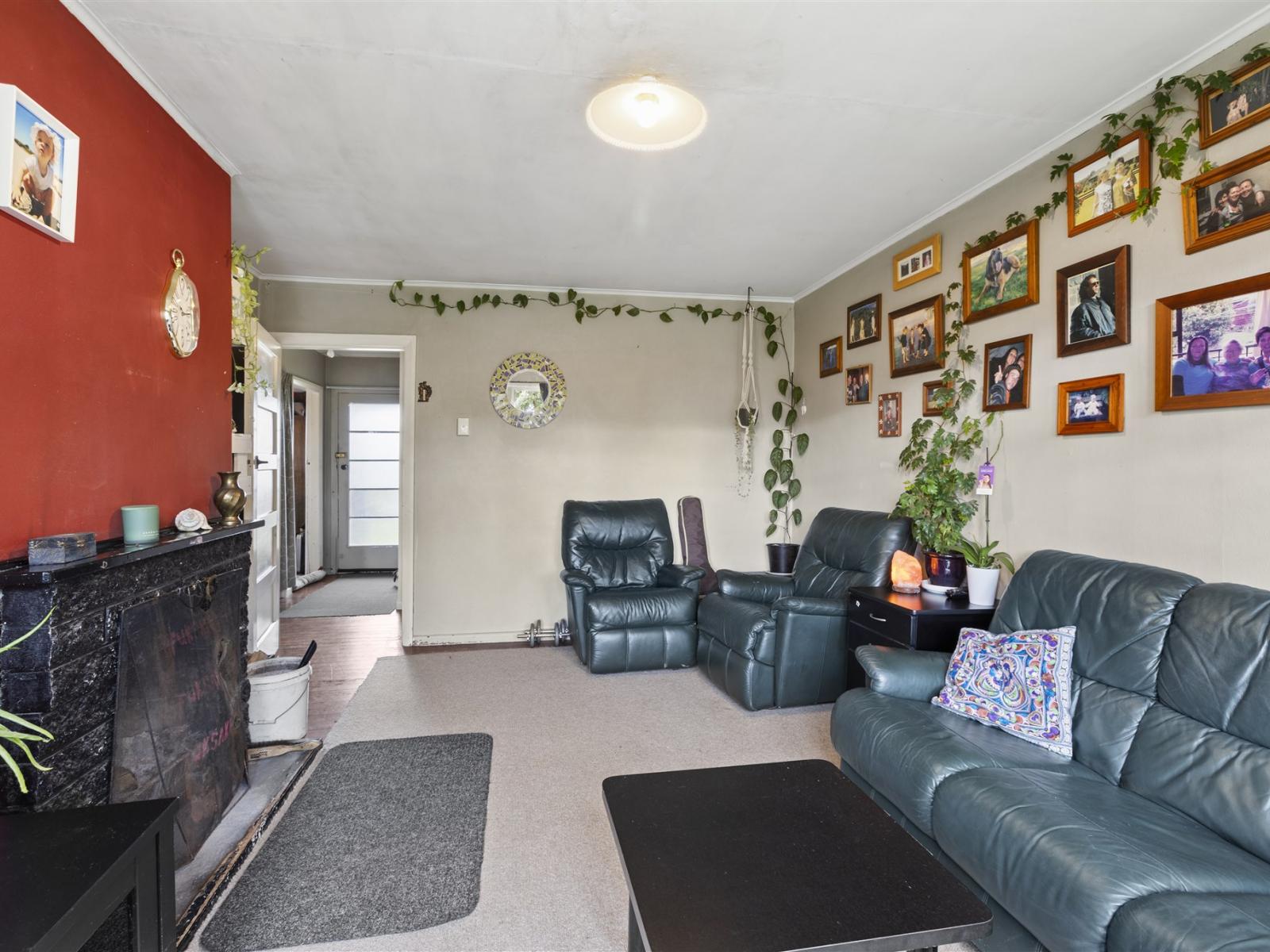 15-15A Mill Street, Westport