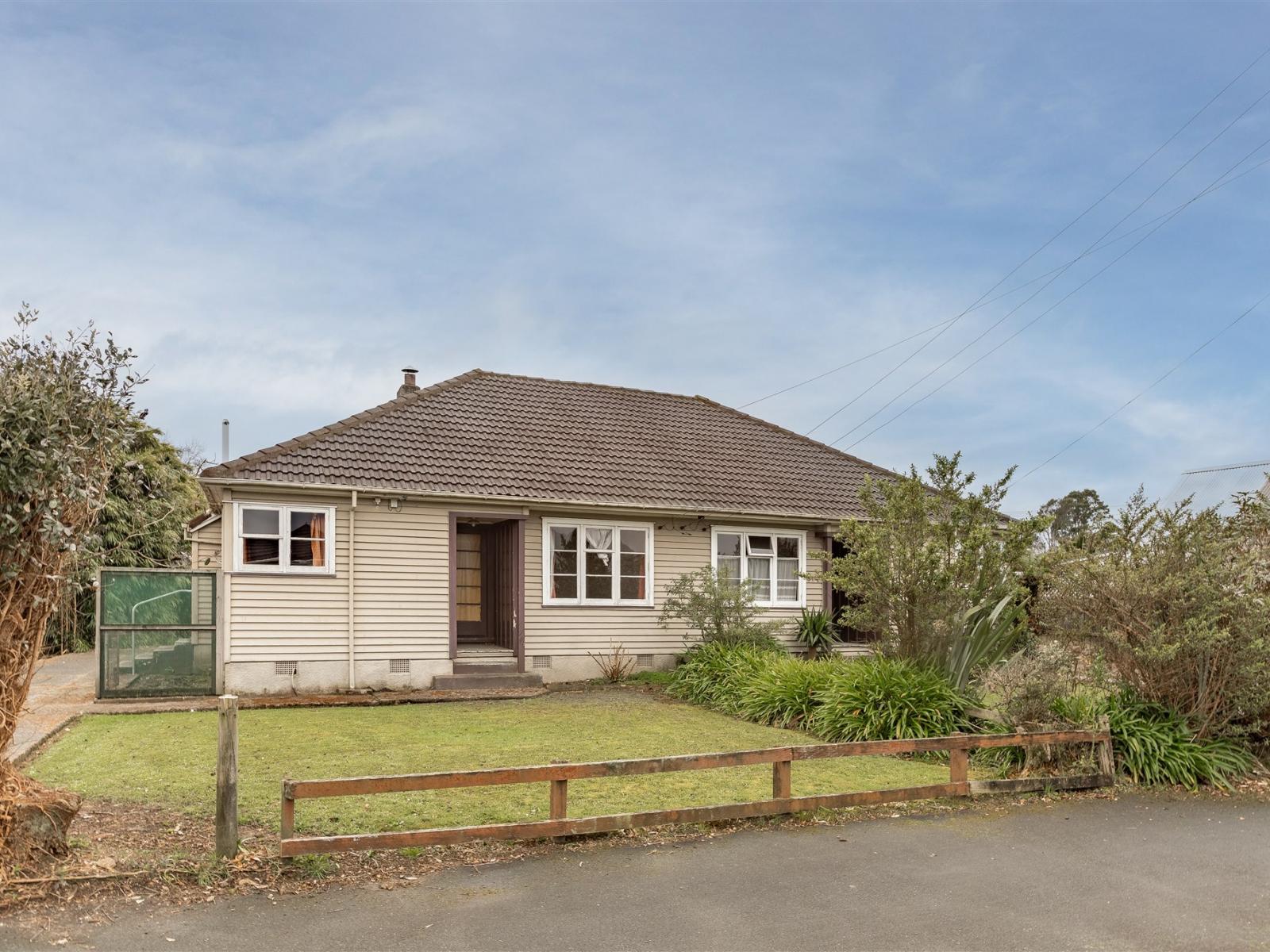 15-15A Mill Street, Westport