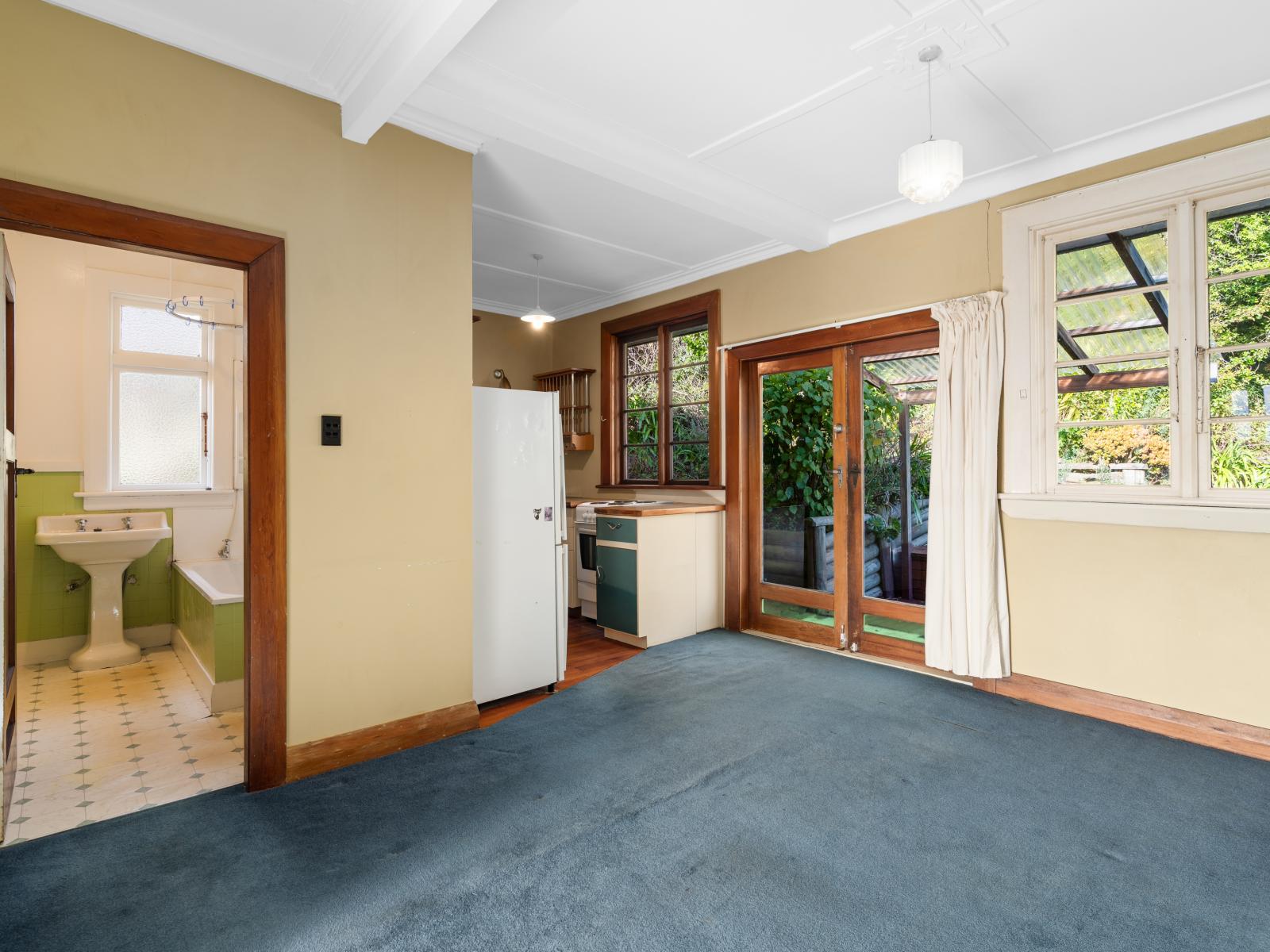 54 Ravenswood Road, Saint Clair