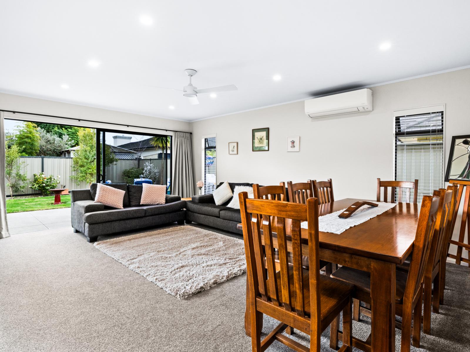 27 Pinotage Drive, Greenmeadows