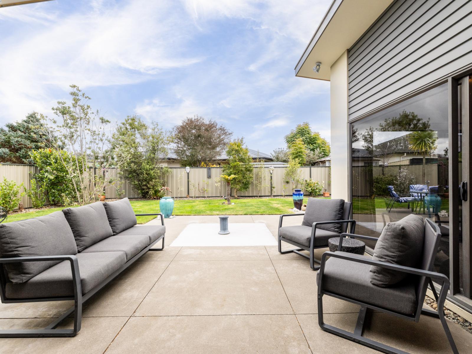 27 Pinotage Drive, Greenmeadows