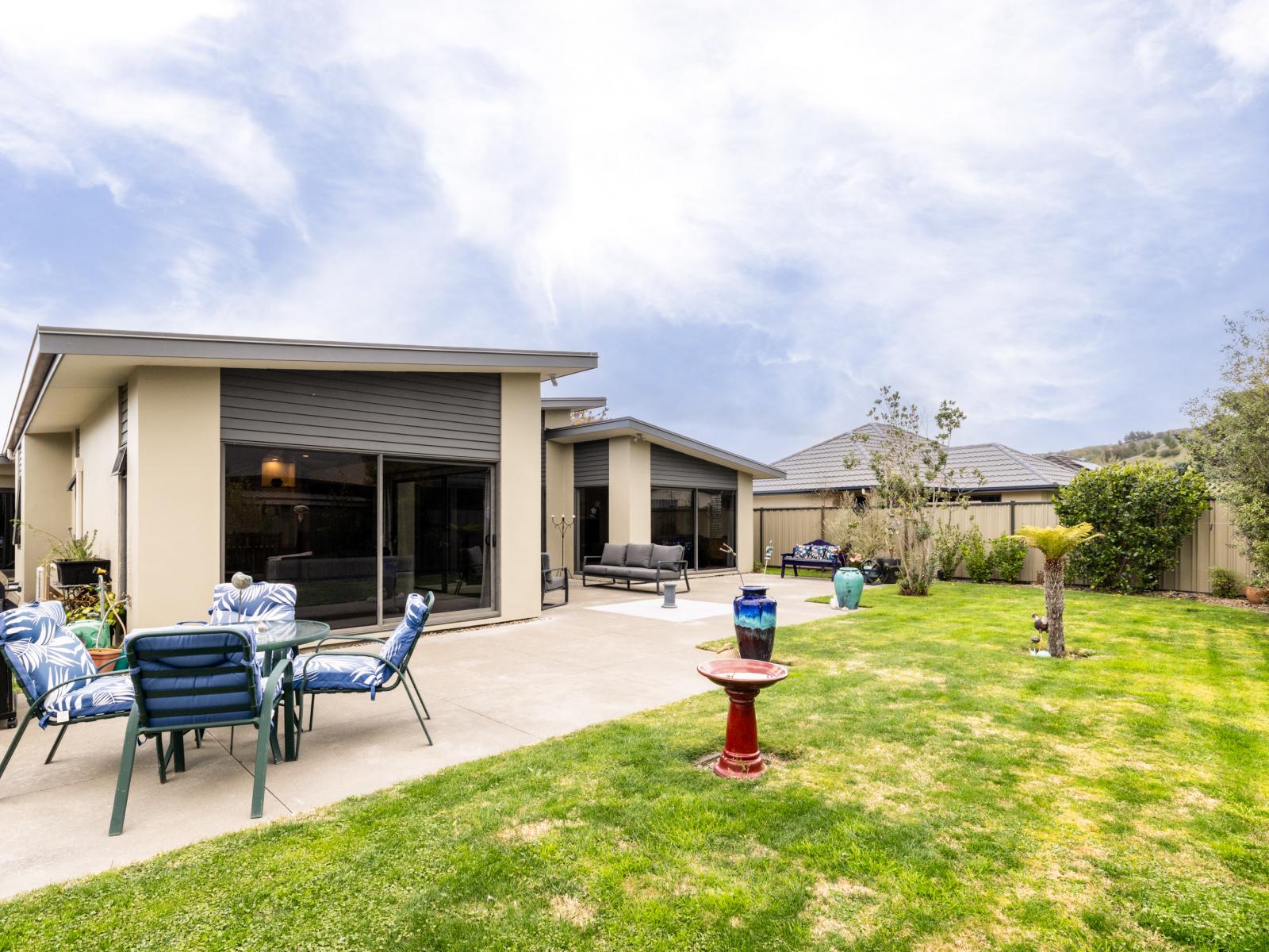 27 Pinotage Drive, Greenmeadows