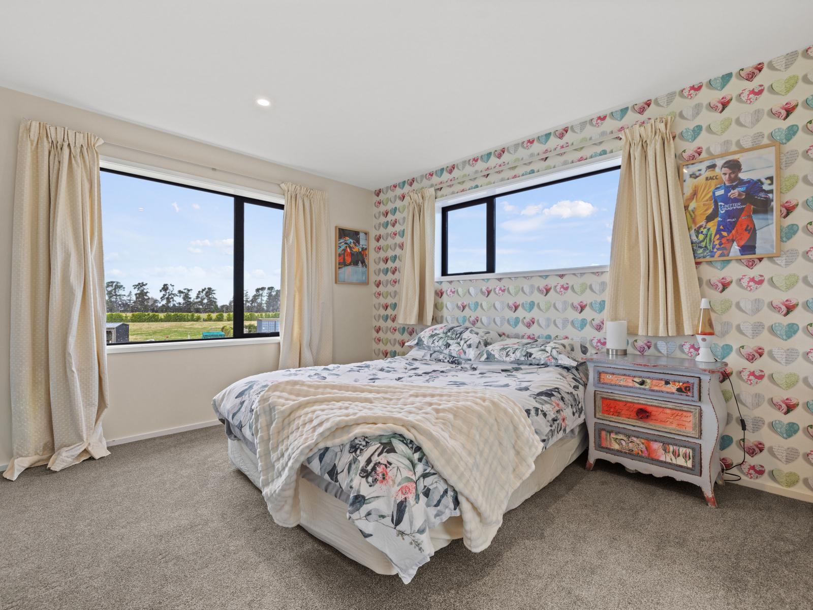 1 Hayfield Terrace, Cust