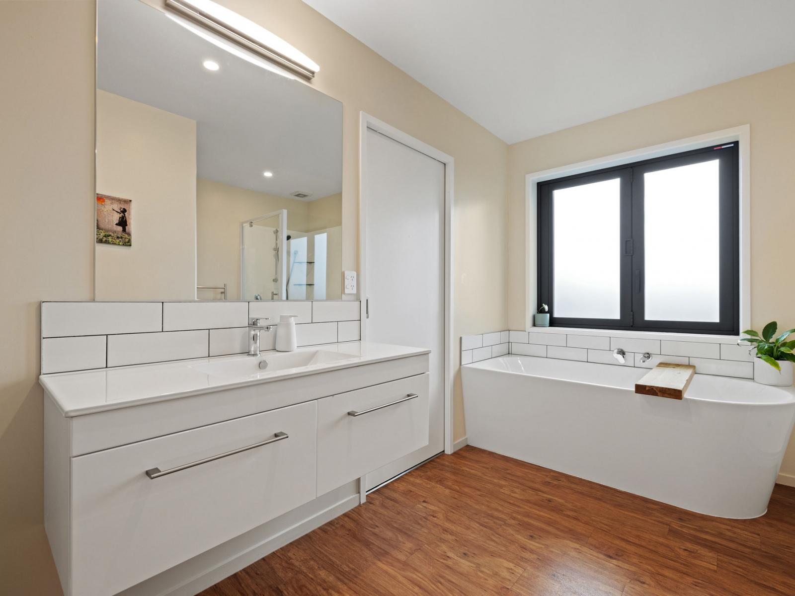 1 Hayfield Terrace, Cust
