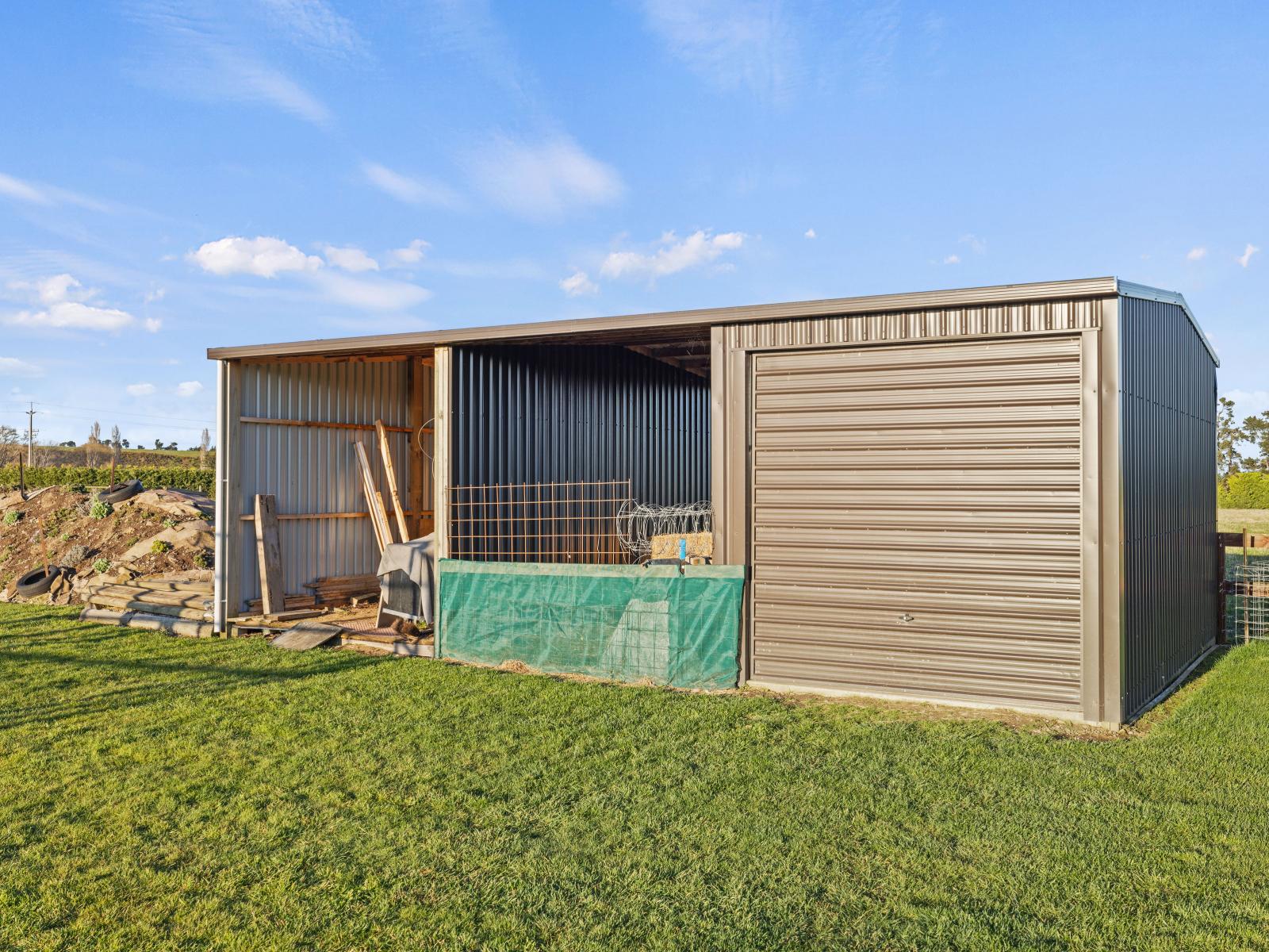 1 Hayfield Terrace, Cust