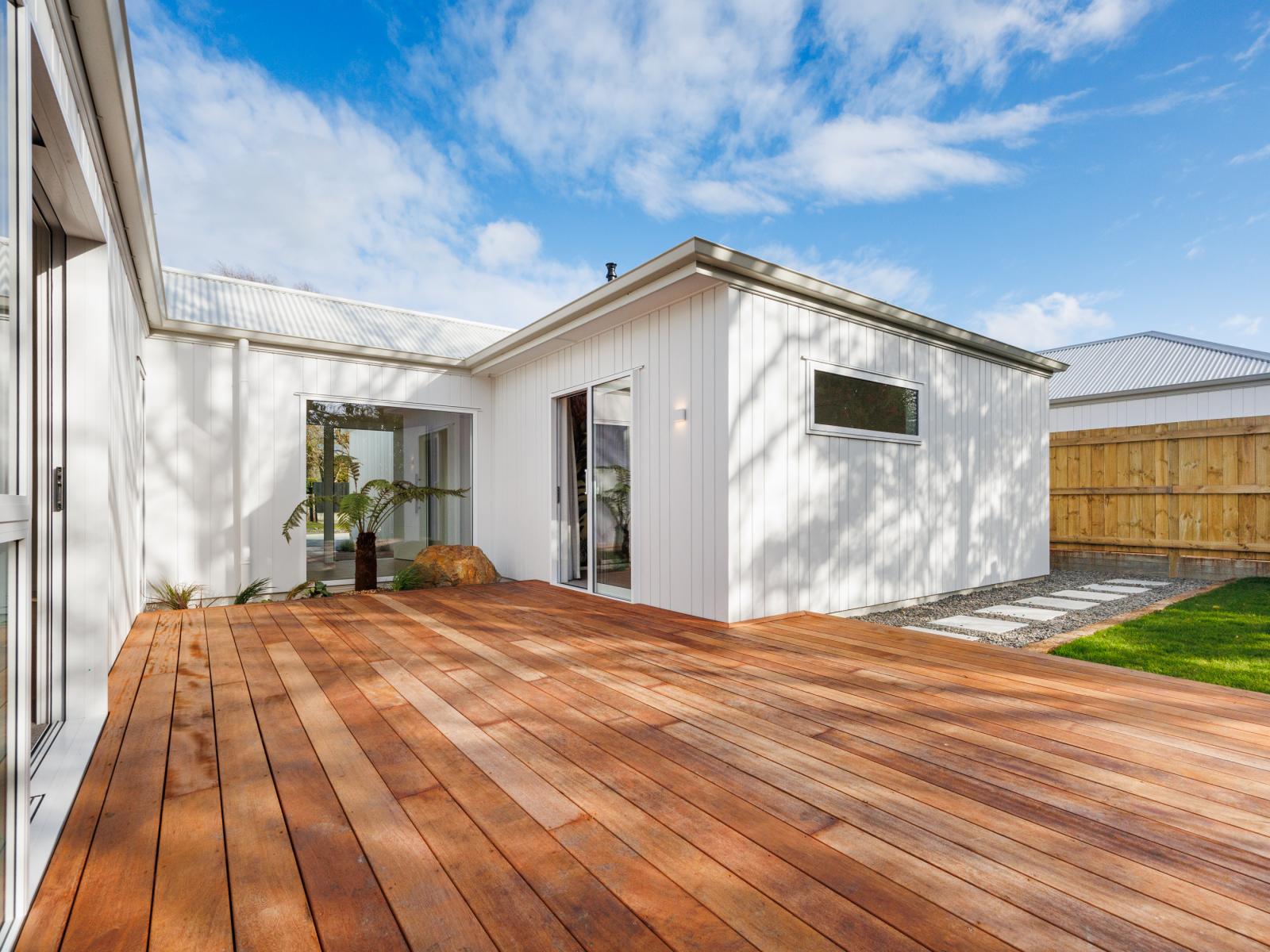 42B Batt Street, West End