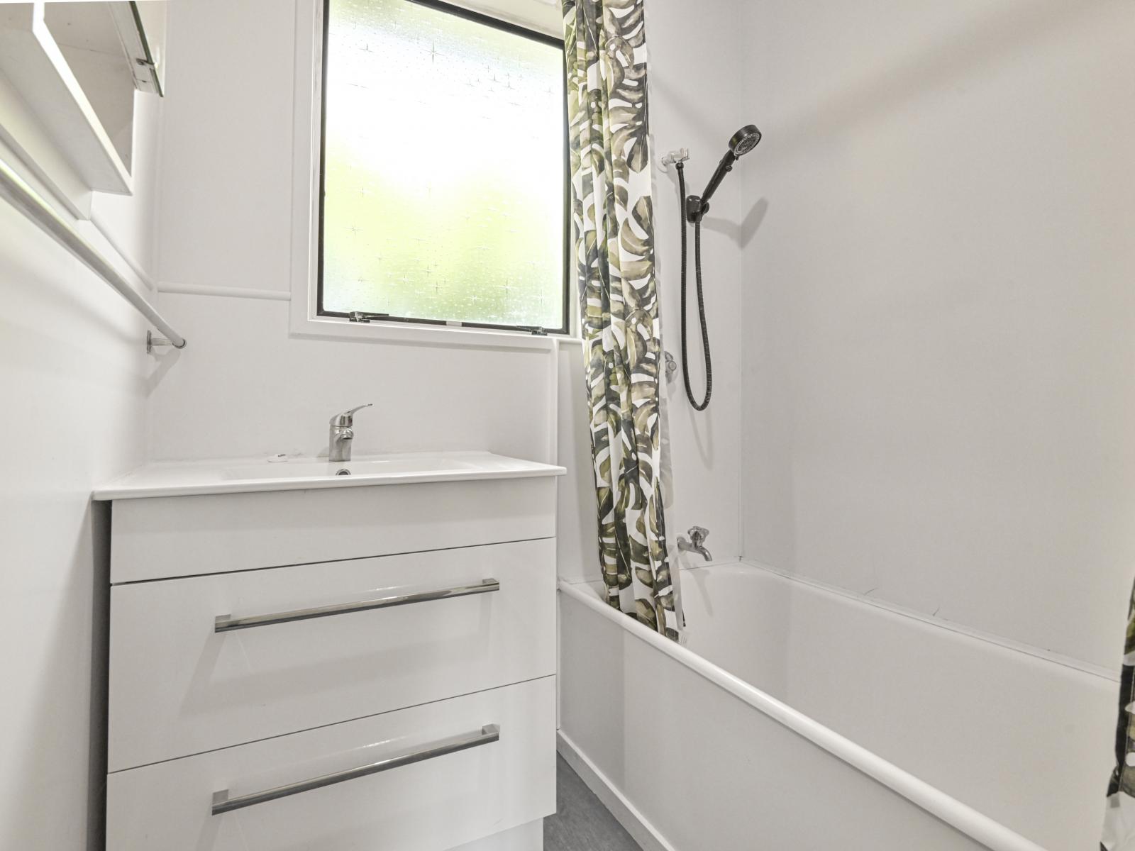 805A Hastings Street North, Hastings