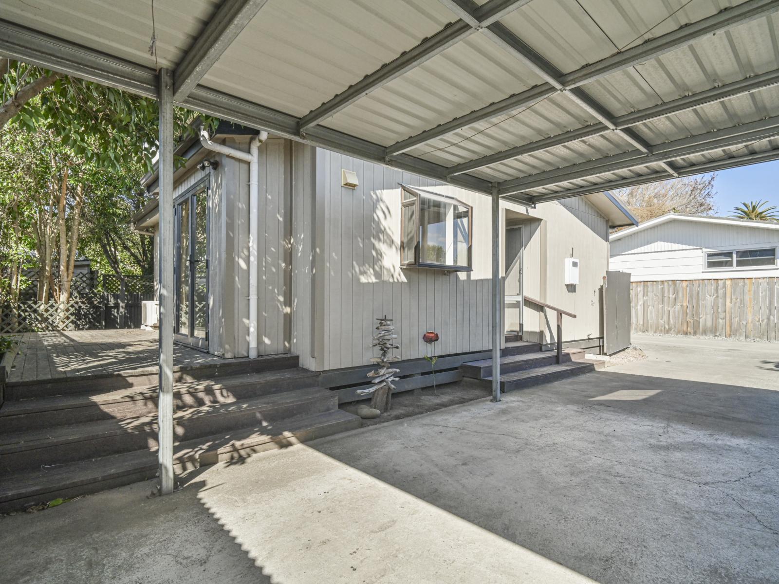 805A Hastings Street North, Hastings