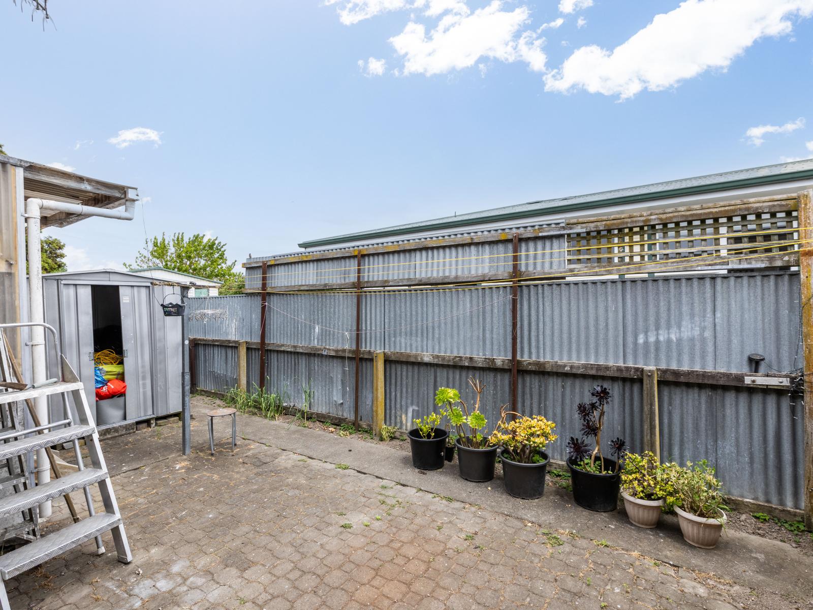 Unit 2, 602 Park Road South, Akina