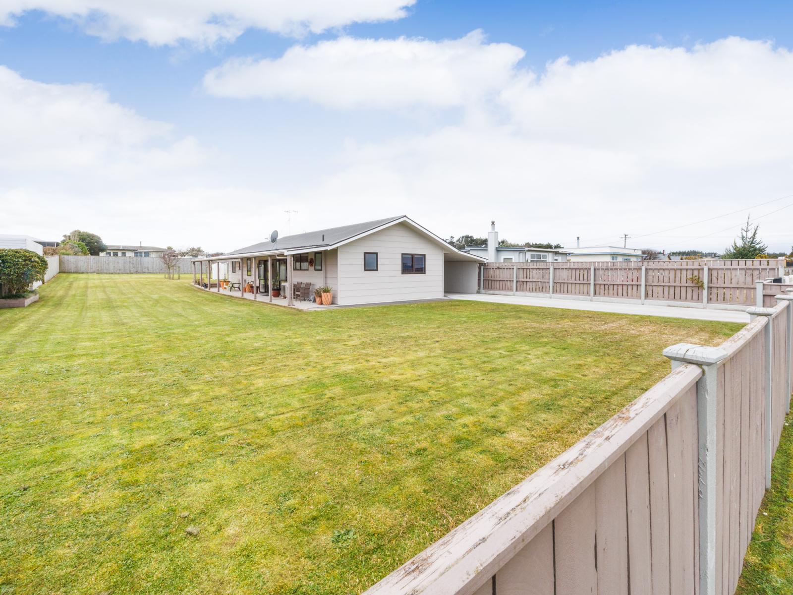 55 Edinburgh Terrace, Foxton Beach