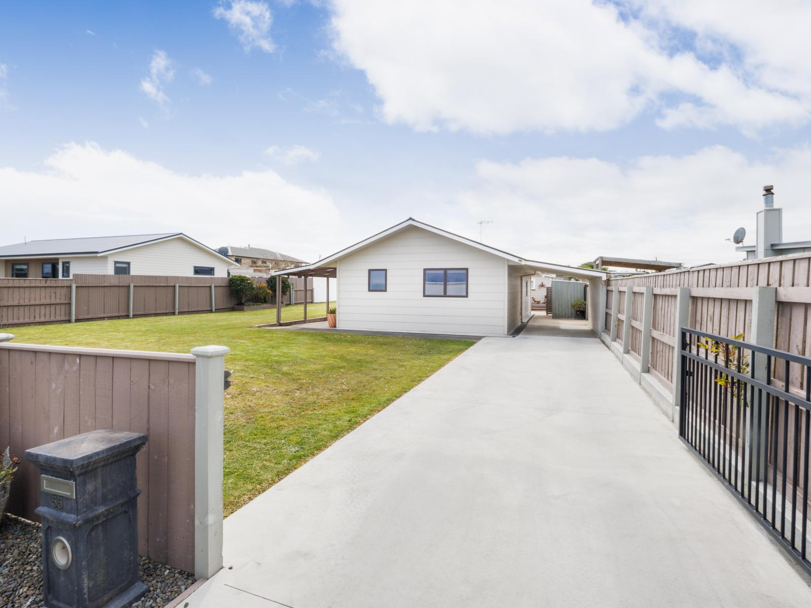 55 Edinburgh Terrace, Foxton Beach