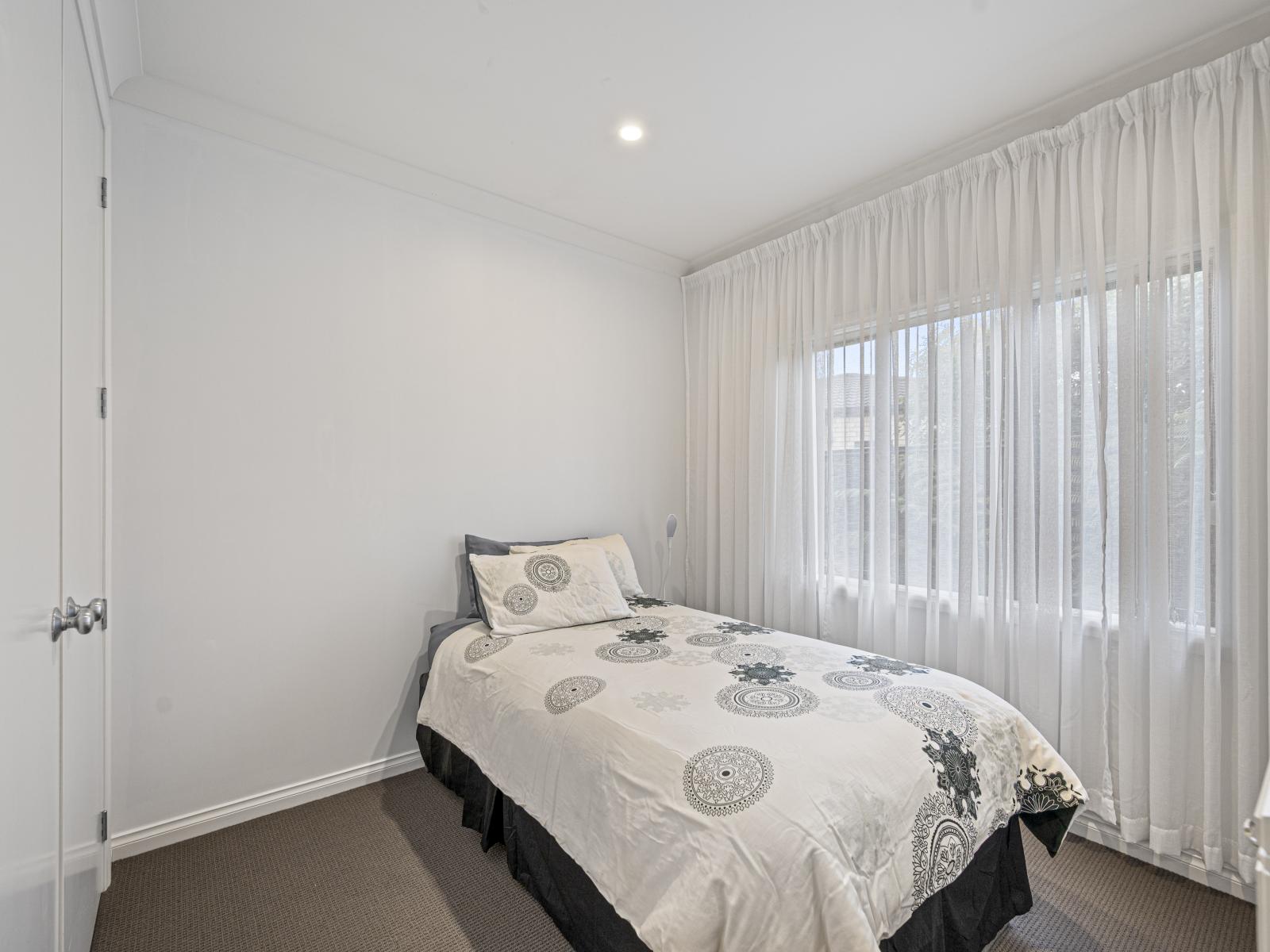 103 Northwood Avenue, Mahora