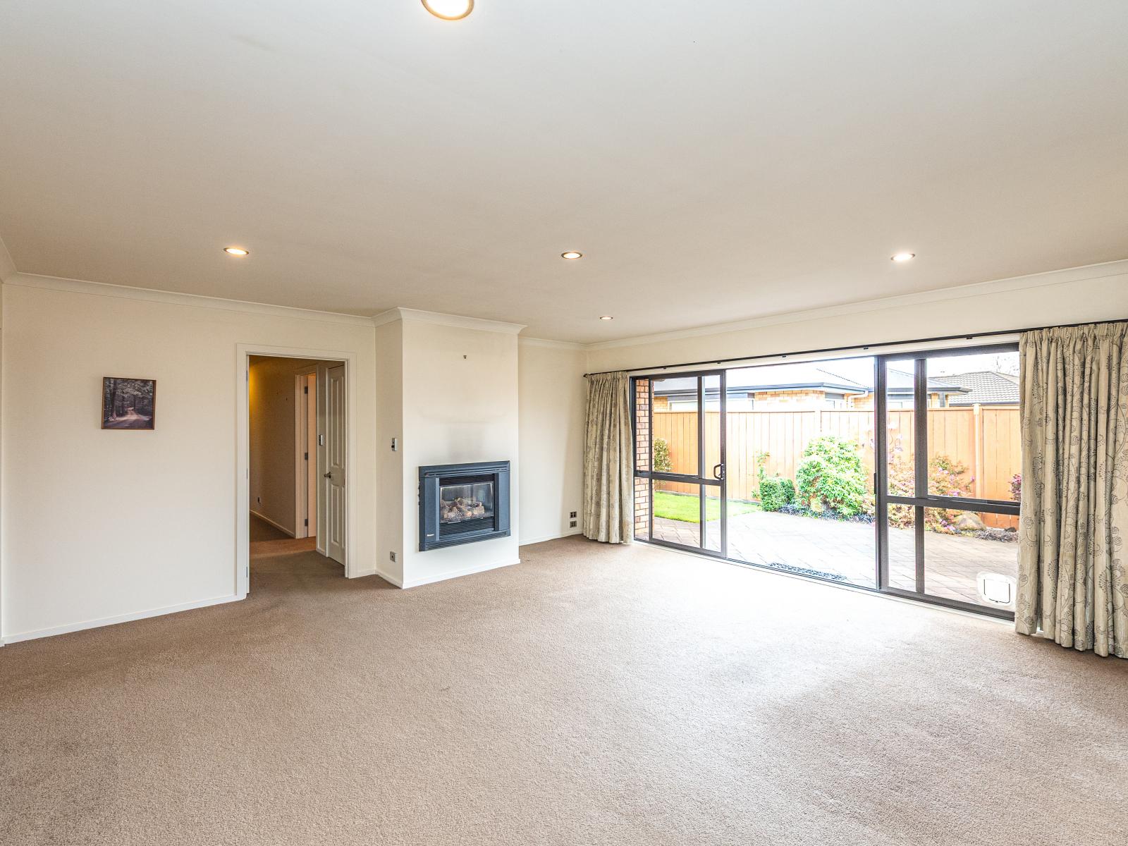 1 Gilligan Close, College Estate