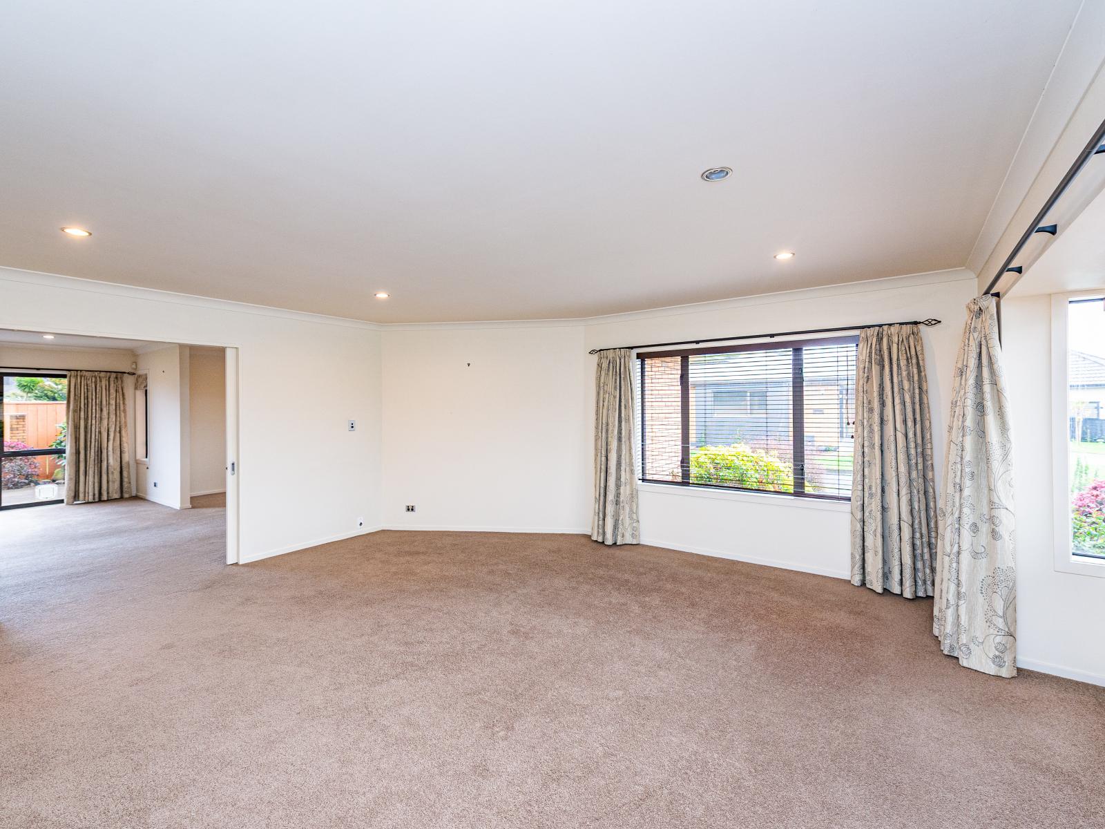 1 Gilligan Close, College Estate