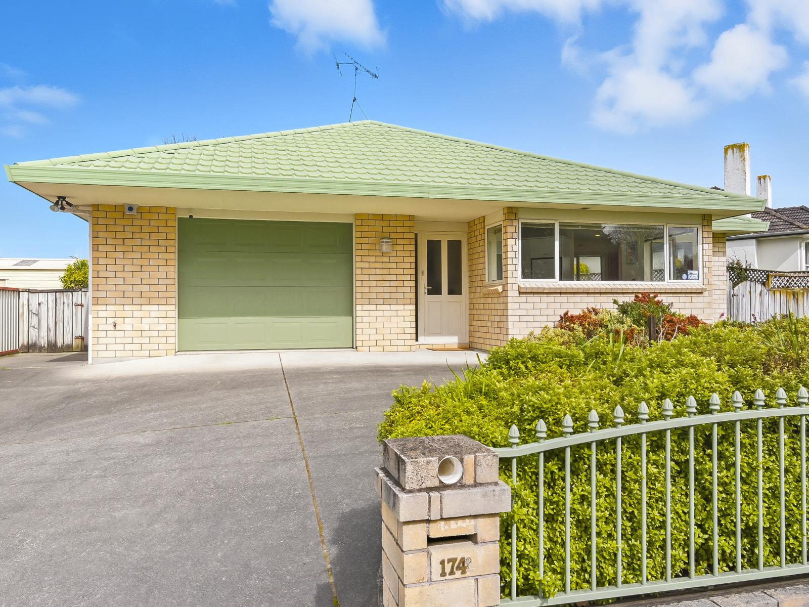 174 Bath Street, Levin