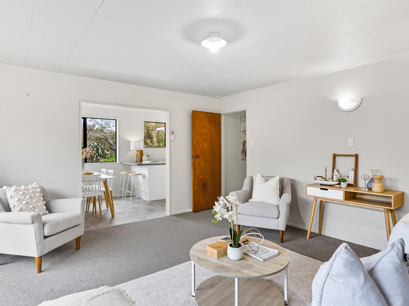 61 Ocean Road, Paraparaumu Beach