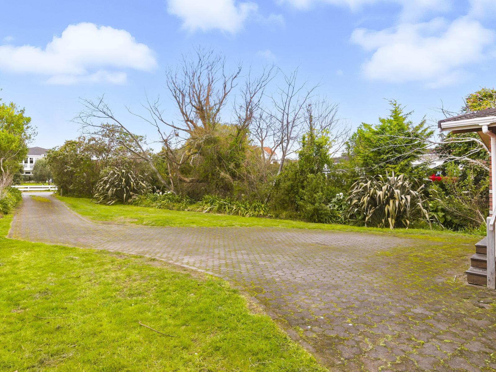 61 Ocean Road, Paraparaumu Beach