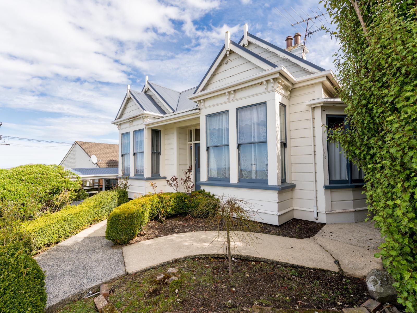 5 Highgate, Belleknowes
