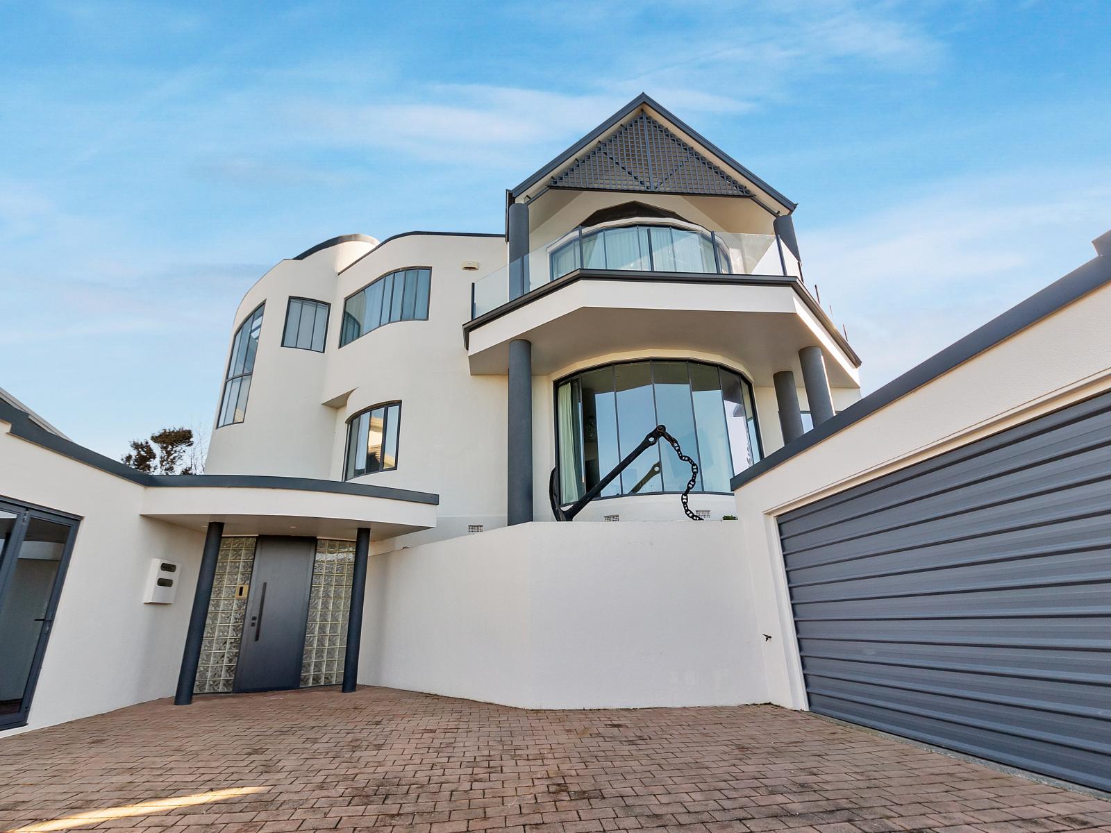 14 Climie Terrace, Waimataitai