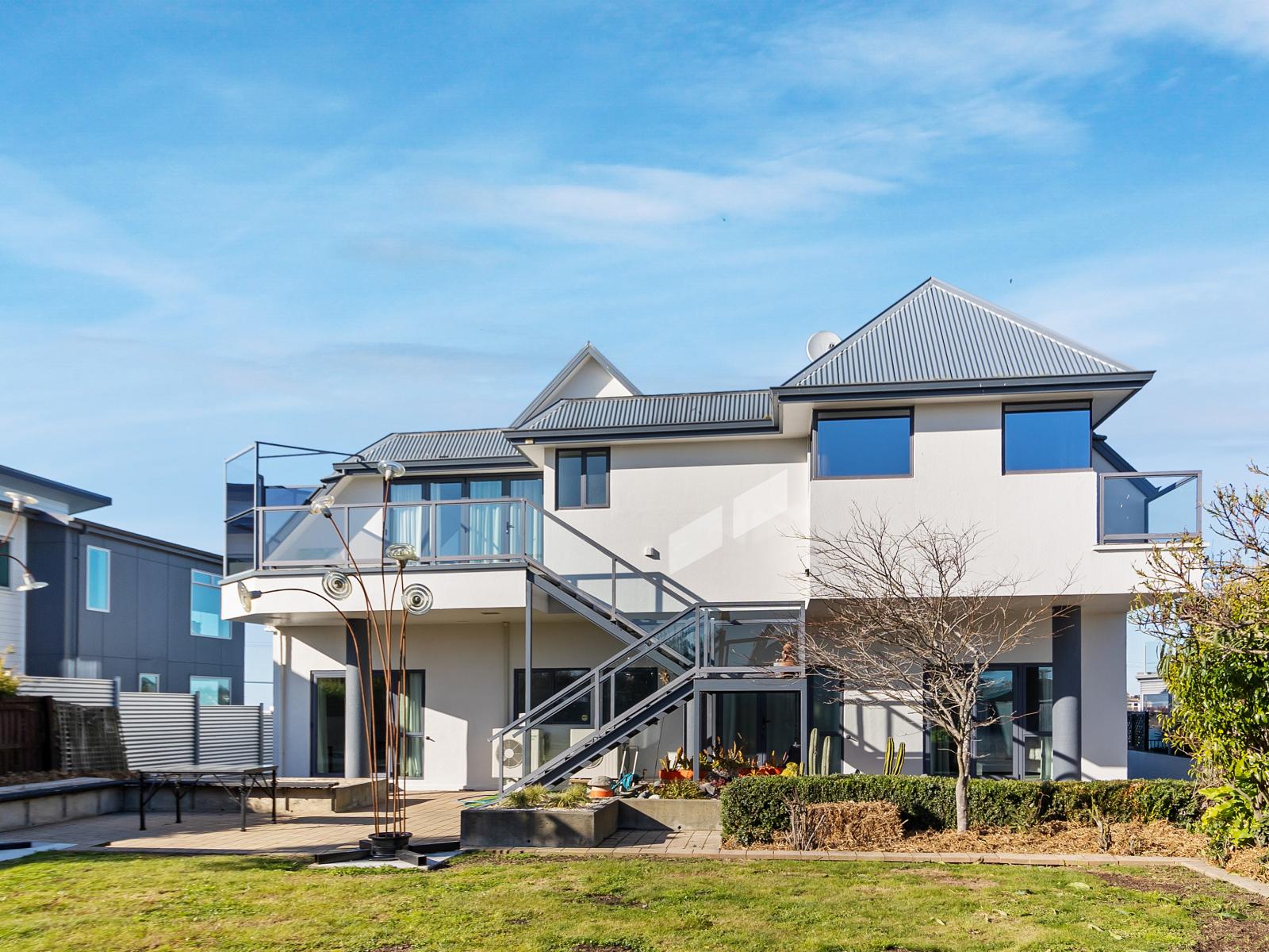 14 Climie Terrace, Waimataitai