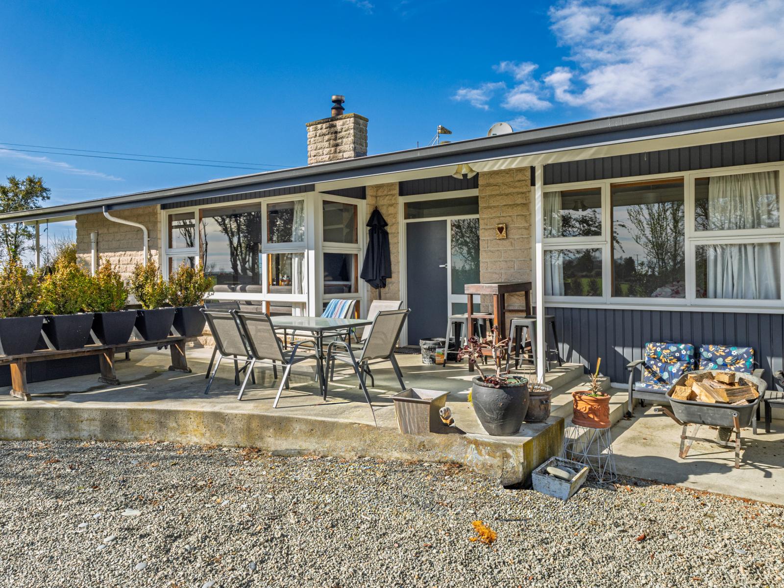 558 Seadown Road, Seadown