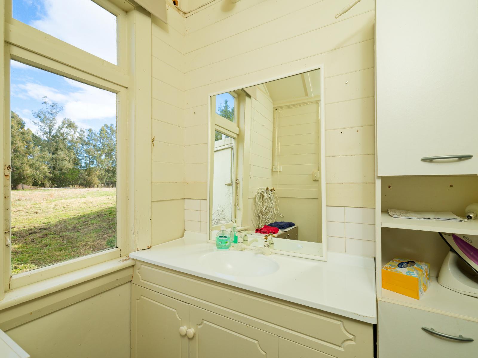 2000 Inland Road, Lyford