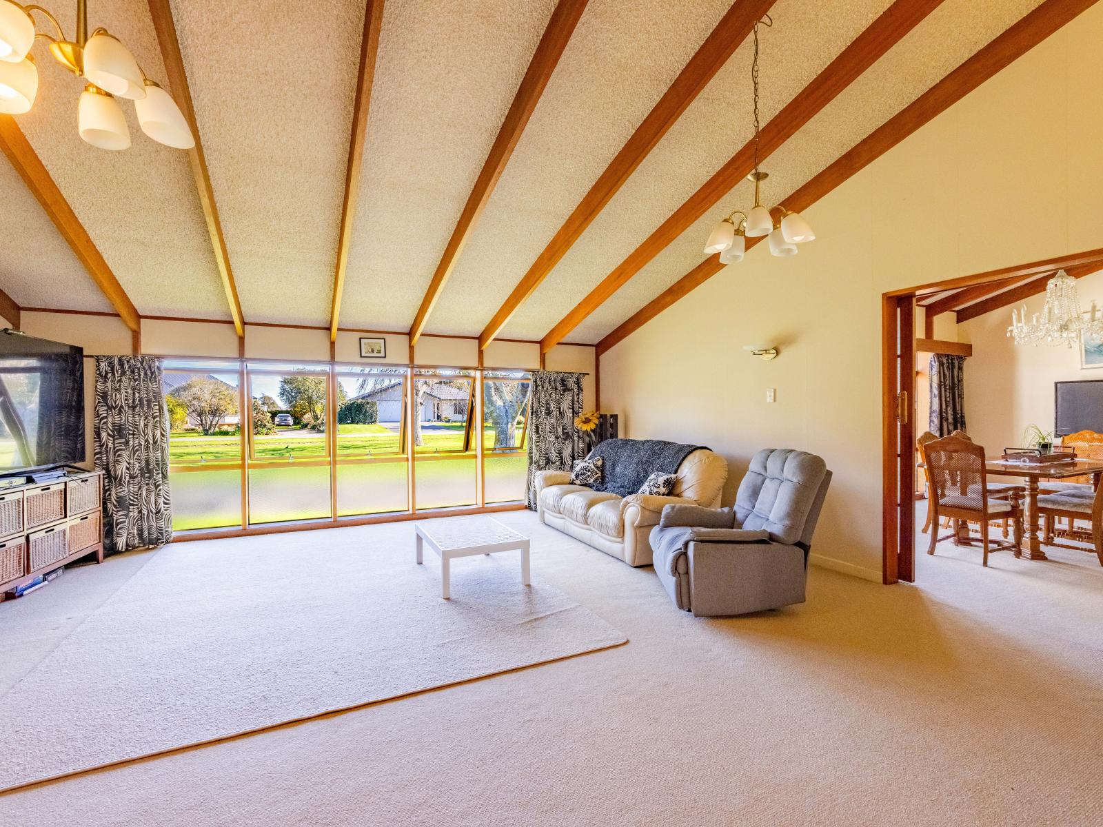 10 France Road, Longlands